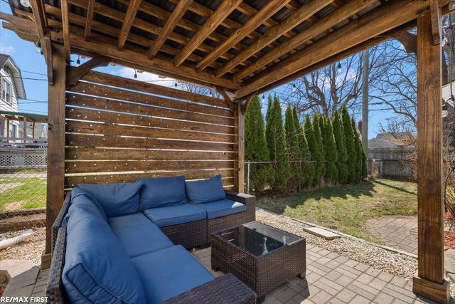 22110 Rosedale Street, Saint Clair Shores, MI 48080