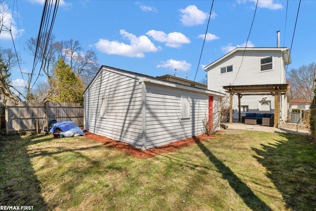 22110 Rosedale Street, Saint Clair Shores, MI 48080