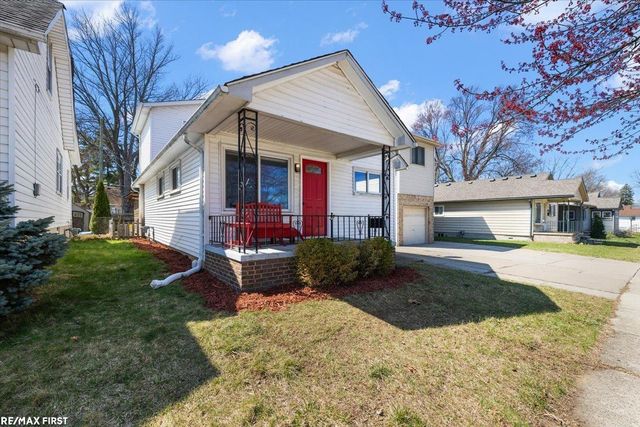22110 Rosedale Street, Saint Clair Shores, MI 48080
