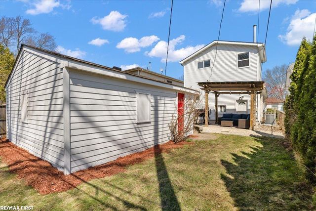 22110 Rosedale Street, Saint Clair Shores, MI 48080