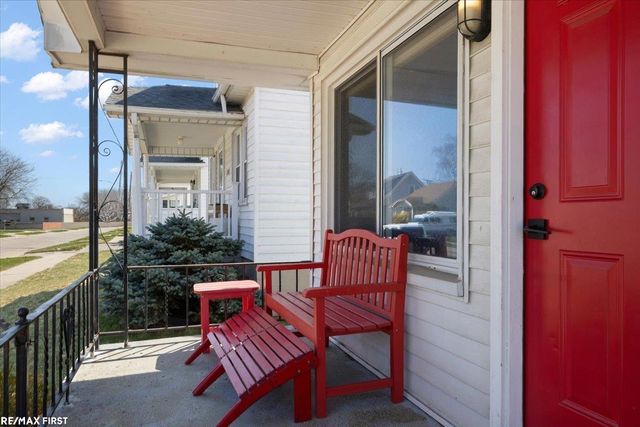 22110 Rosedale Street, Saint Clair Shores, MI 48080