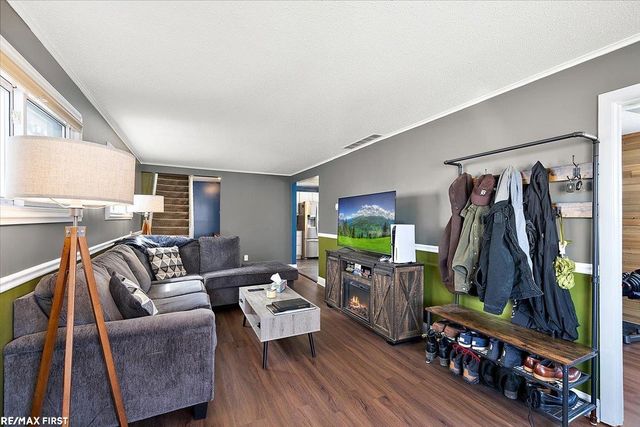 22110 Rosedale Street, Saint Clair Shores, MI 48080