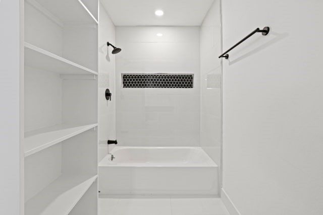 6000 Cool Springs Drive, Arlington, TX 76001