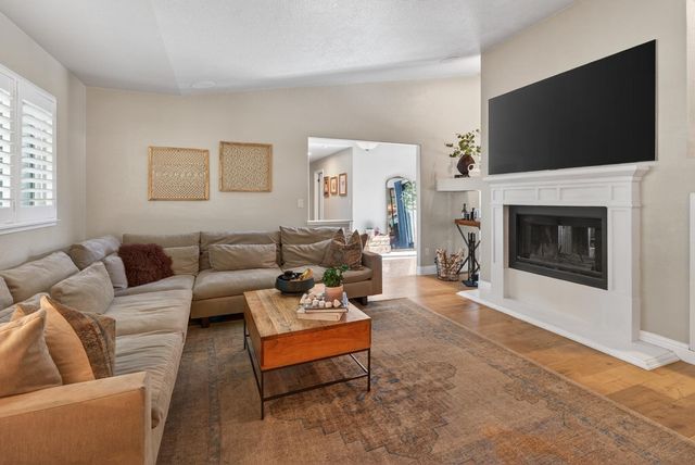 682 platt Cir, El Dorado Hills, CA 95762
