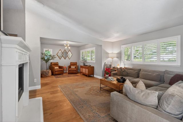 682 platt Cir, El Dorado Hills, CA 95762