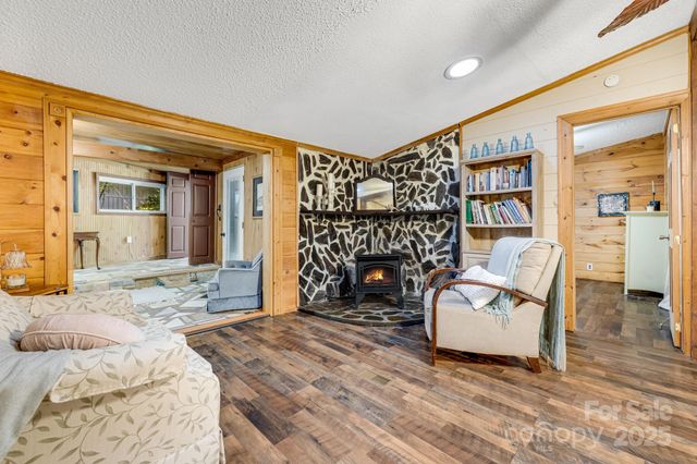 19 Timbers Edge Lane, Fairview, NC 28730