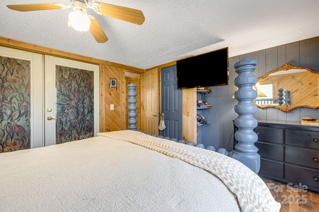 19 Timbers Edge Lane, Fairview, NC 28730