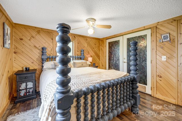 19 Timbers Edge Lane, Fairview, NC 28730