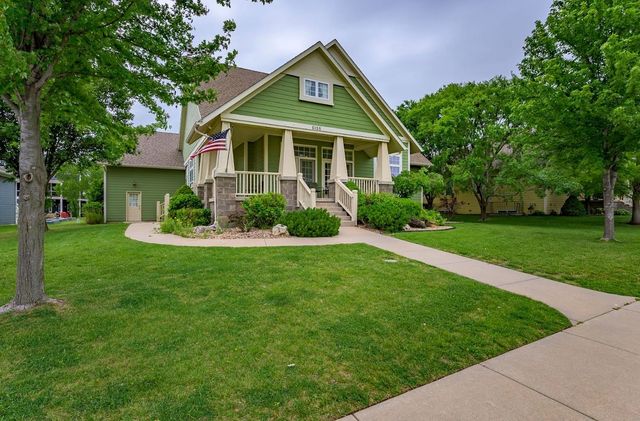 5155 N Saint James St, Bel Aire, KS 67226