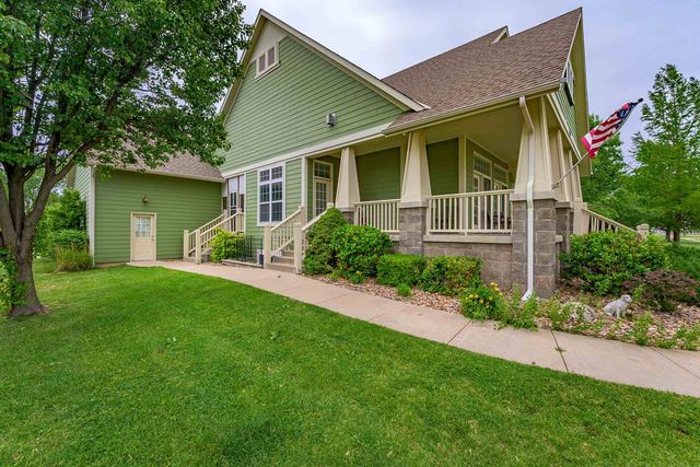 5155 N Saint James St, Bel Aire, KS 67226