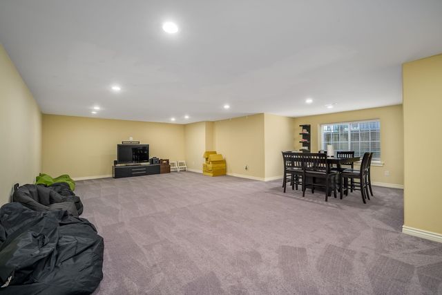 5155 N Saint James St, Bel Aire, KS 67226