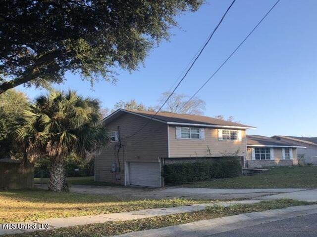 774 Sharon Hills Drive, Biloxi, MS 39532