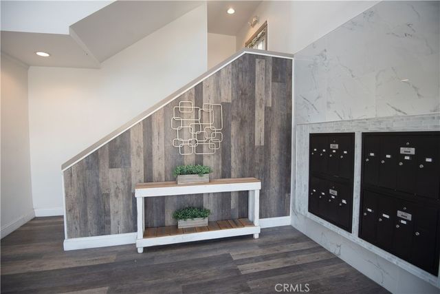 10900 Blix 14, North Hollywood, CA 91602