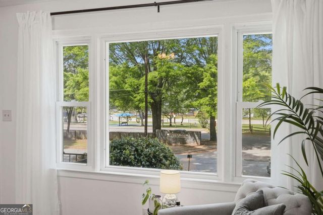 898 Scott Circle, Decatur, GA 30033