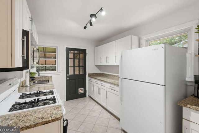 898 Scott Circle, Decatur, GA 30033