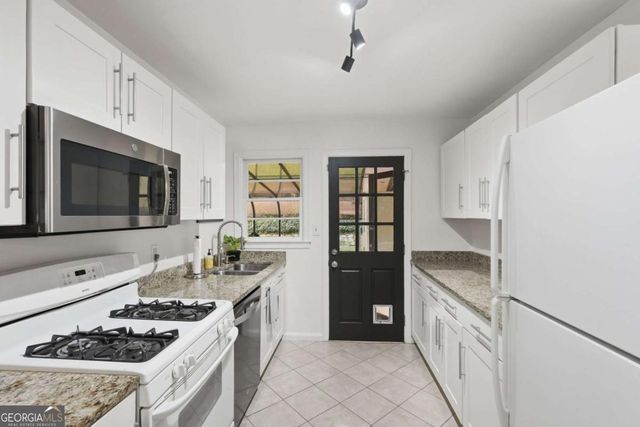 898 Scott Circle, Decatur, GA 30033