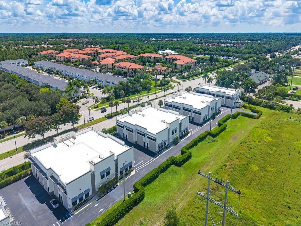 12981 LIVINGSTON RD 402, NAPLES, FL 34105 — photo 2