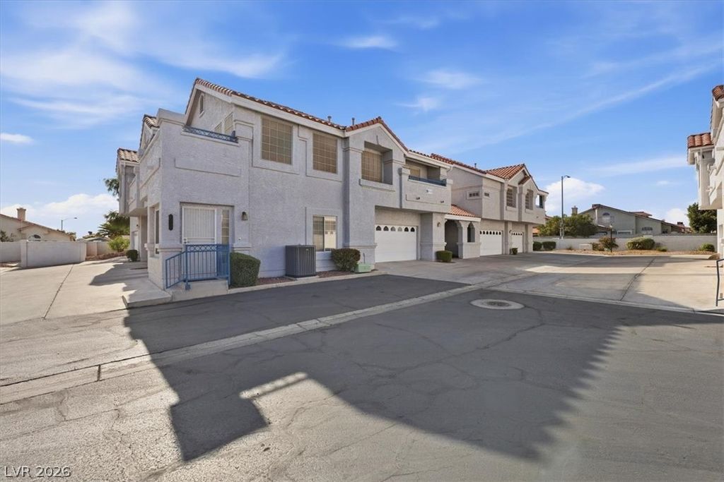 5201 South Torrey Pines Drive 1244, Las Vegas, NV 89118 — photo 2