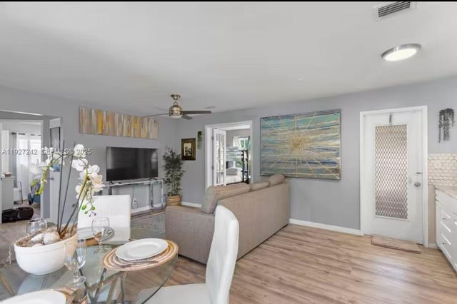 420 SE 9th Ct 1-2, Fort Lauderdale, FL 33316