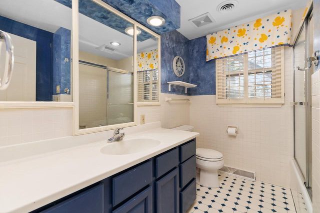 1914 Eastwood Avenue, Janesville, WI 53545