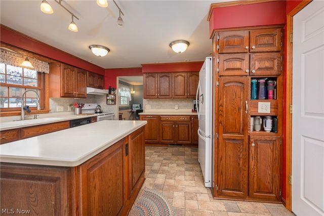 460 Layden Avenue, Canal Fulton, OH 44614