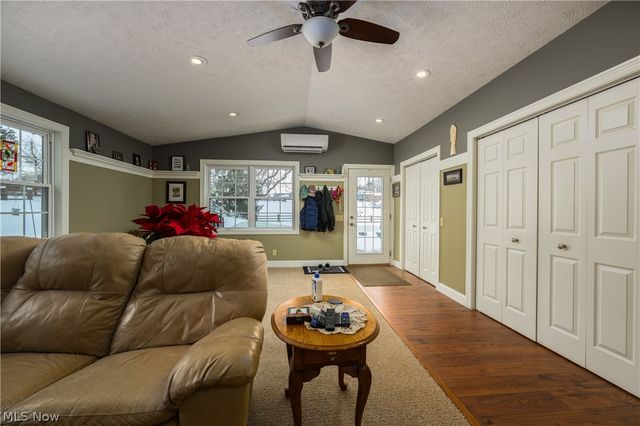 460 Layden Avenue, Canal Fulton, OH 44614