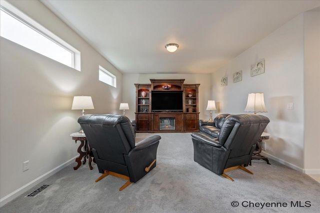 1054 MARIE LN, Cheyenne, WY 82009