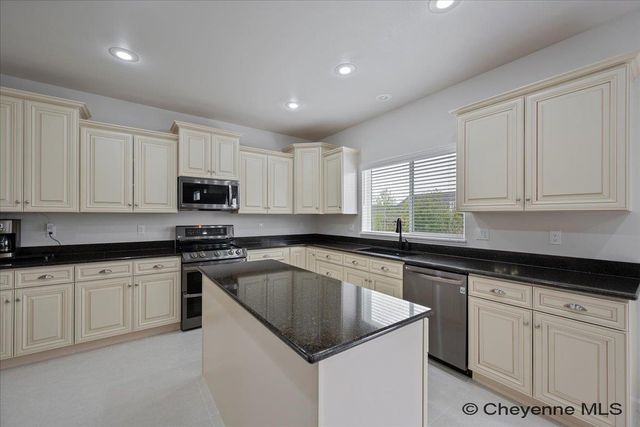 1054 MARIE LN, Cheyenne, WY 82009