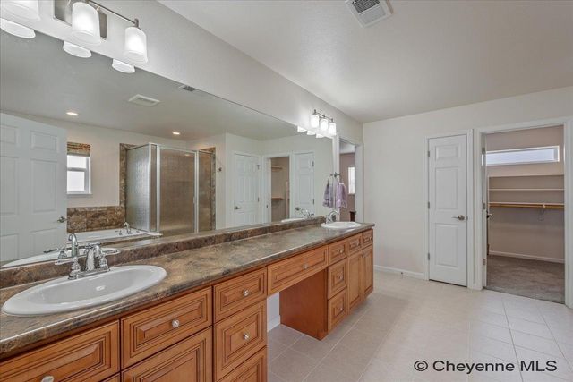 1054 MARIE LN, Cheyenne, WY 82009