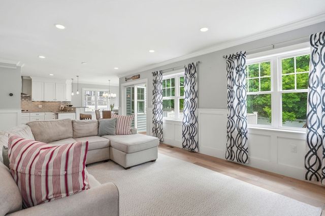 15 Bellevue Rd, Quincy, MA 02171
