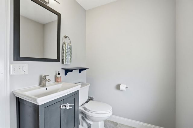 15 Bellevue Rd, Quincy, MA 02171