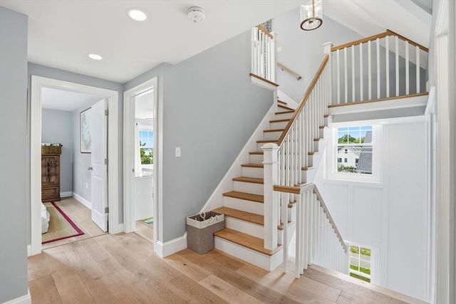 15 Bellevue Rd, Quincy, MA 02171