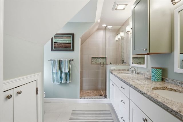 15 Bellevue Rd, Quincy, MA 02171
