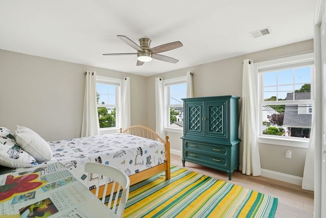 15 Bellevue Rd, Quincy, MA 02171