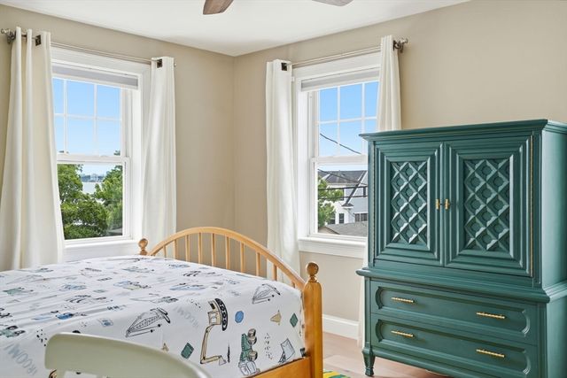 15 Bellevue Rd, Quincy, MA 02171