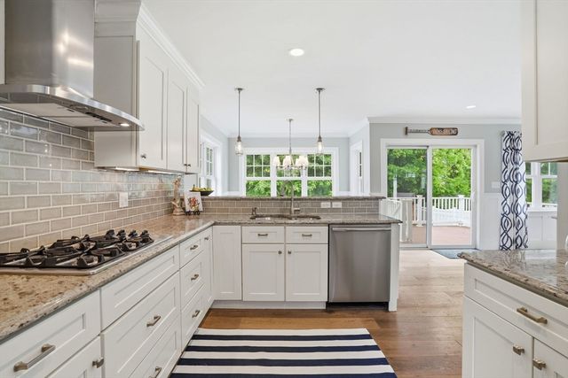 15 Bellevue Rd, Quincy, MA 02171