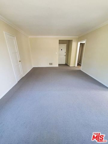 310 N St Andrews Place, Los Angeles, CA 90004