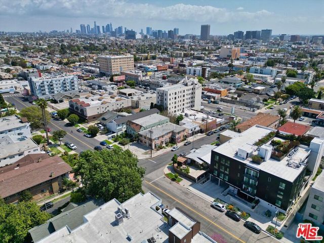 310 N St Andrews Place, Los Angeles, CA 90004