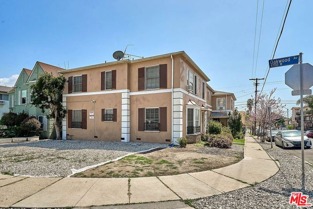 310 N St Andrews Place, Los Angeles, CA 90004