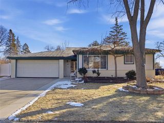 750 SOUTHAMPTON Court, Auburn Hills, MI 48326