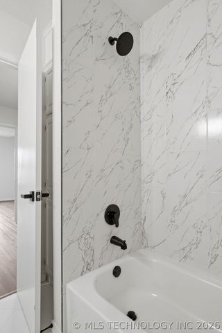 1604 N Hickory Court, Broken Arrow, OK 74012