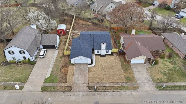 1604 N Hickory Court, Broken Arrow, OK 74012