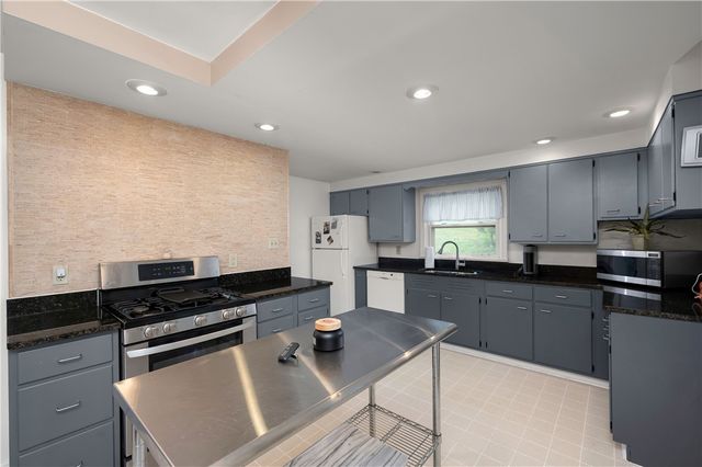 155 Shanor Hts, Center Twp, PA 16001