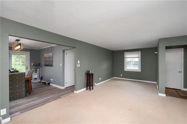 155 Shanor Hts, Center Twp, PA 16001