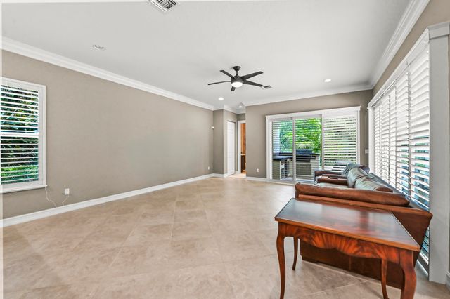 7735 Eden Ridge Way, Palm Beach Gardens, FL 33412