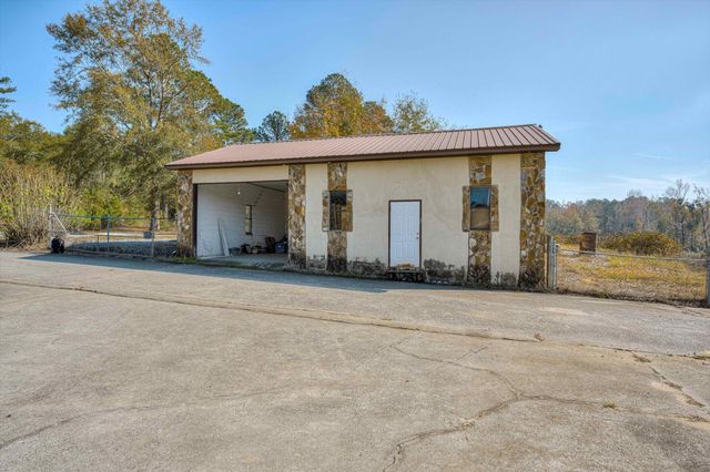 5974 Deans Bridge Road, Blythe, GA 30805