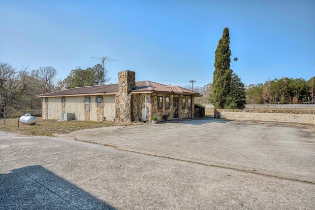 5974 Deans Bridge Road, Blythe, GA 30805