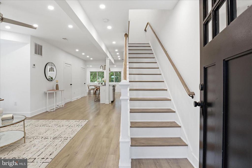 Image 26 of property listing at 4918 4TH ST NW, Washington, DC 20011