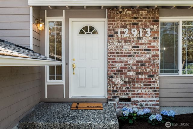 12913 NE 144th Place, Kirkland, WA 98034