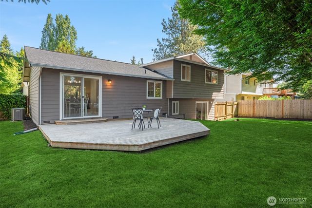 12913 NE 144th Place, Kirkland, WA 98034